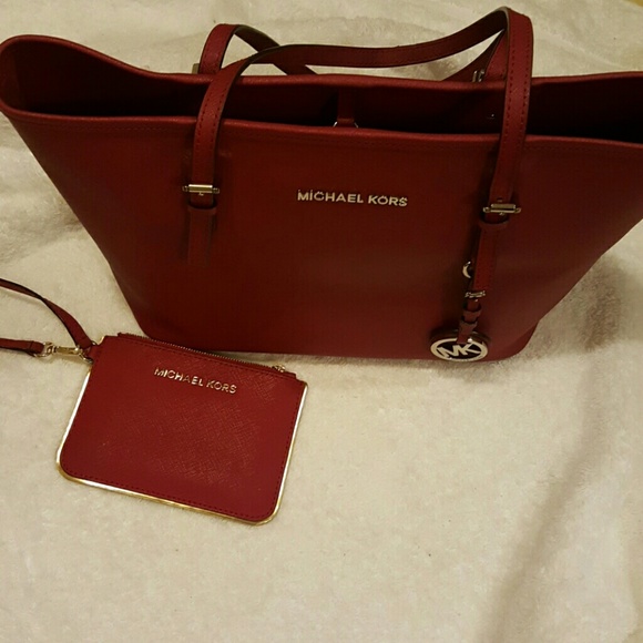 Michael kors purse with wristlet Authentic   RED - Picture 3 of 7
